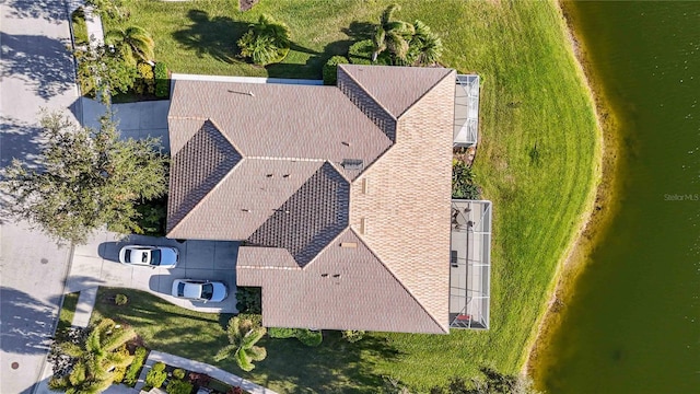 bird's eye view with a water view