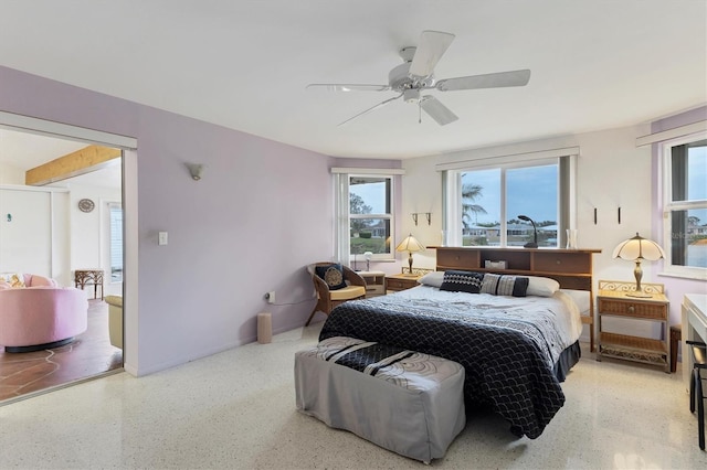 bedroom with ceiling fan