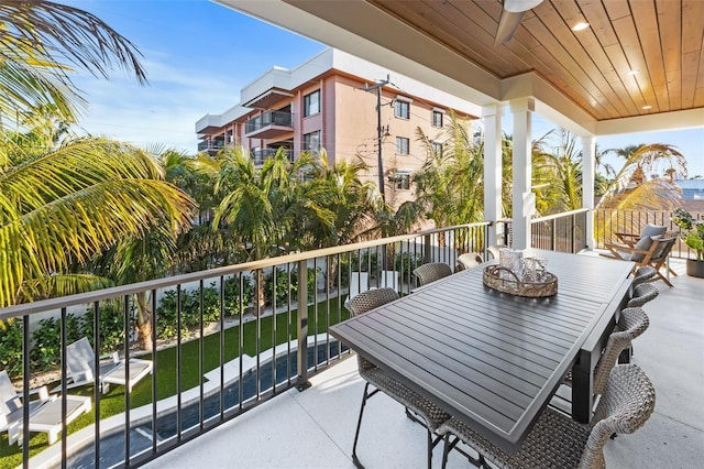 balcony with ceiling fan