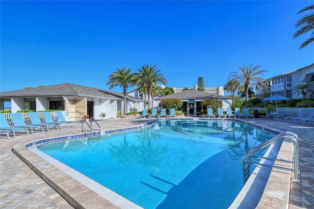 view of swimming pool featuring a patio