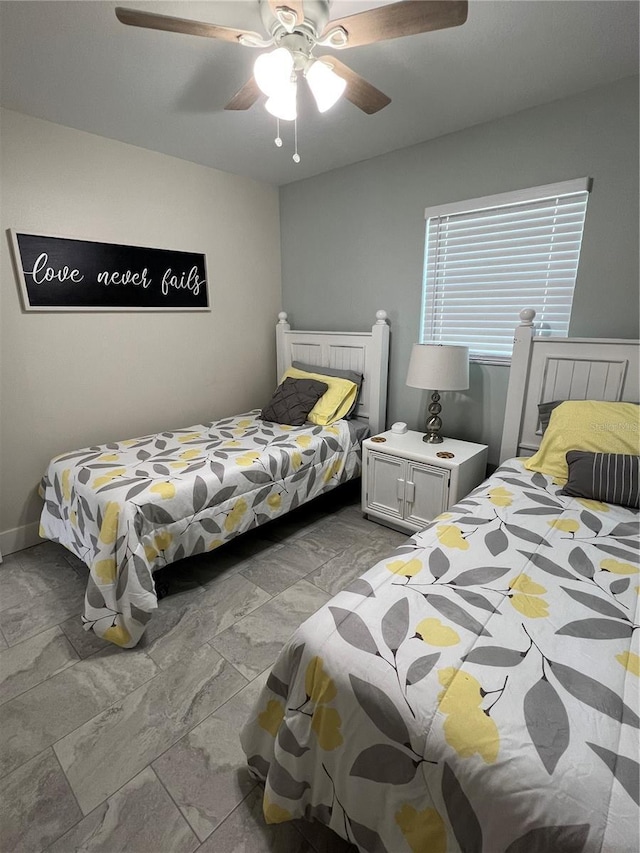 bedroom with ceiling fan