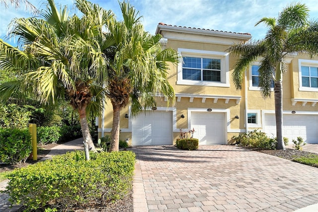 view of front of house with a garage