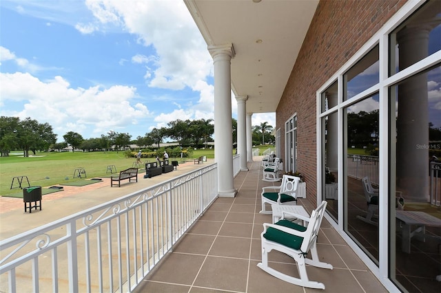 balcony featuring a porch