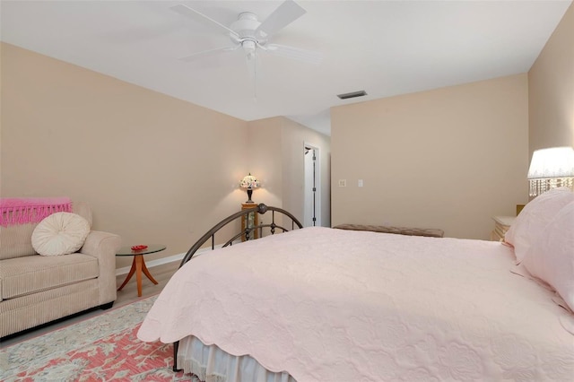 bedroom featuring ceiling fan