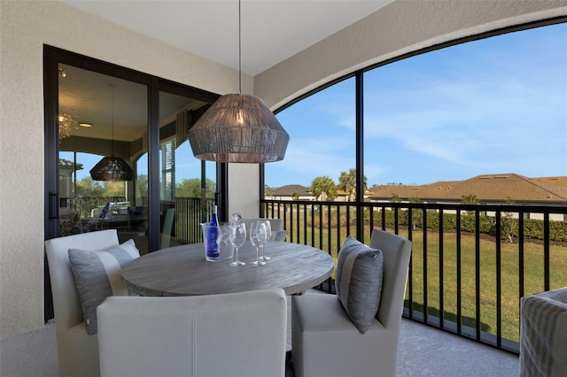 view of sunroom / solarium