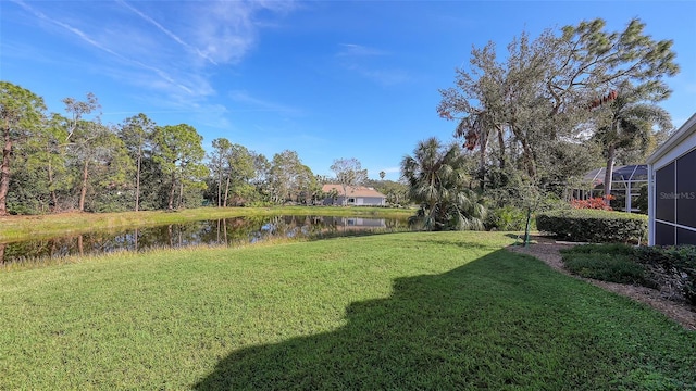 view of yard featuring a water view