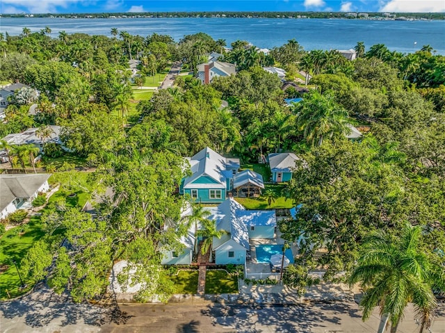 bird's eye view with a water view