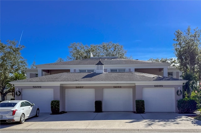 view of front facade with a garage