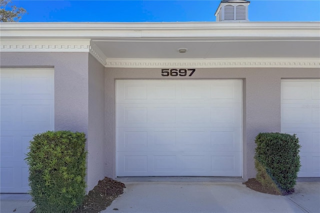 5697 Sheffield Greene Cir Unit 51, Sarasota, FL 34235 - view of garage