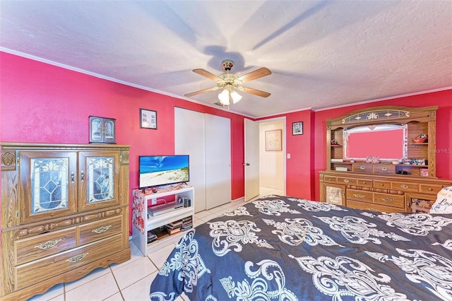 bedroom featuring light tile patterned floors, a textured ceiling, ceiling fan, and crown molding