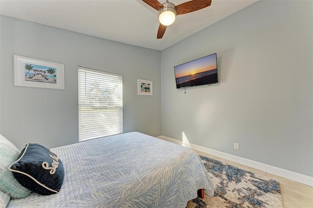 bedroom with ceiling fan