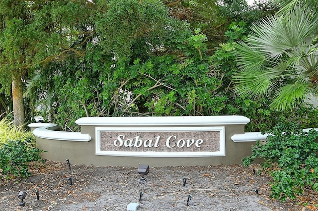 view of community / neighborhood sign