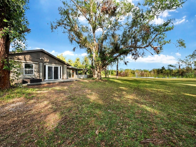 5645 Churchill Downs Rd, Sarasota, FL 34241 - view of grassy yard