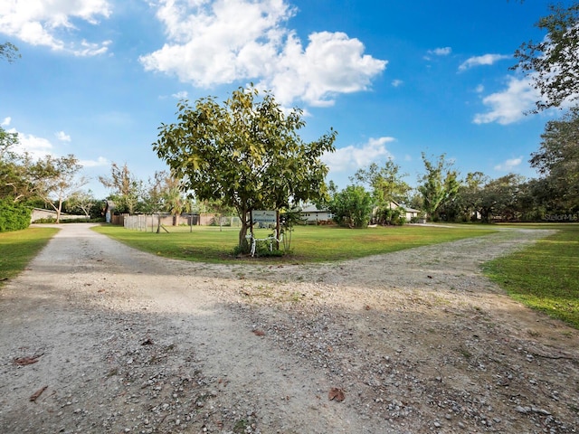 5645 Churchill Downs Rd, Sarasota, FL 34241 - view of dirt / gravel driveway
