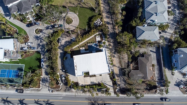 birds eye view of property featuring a residential view