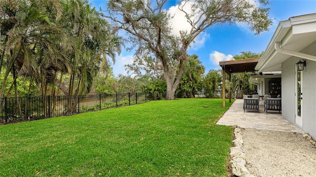 view of yard with a patio area