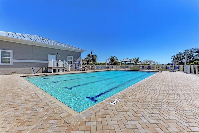 view of swimming pool