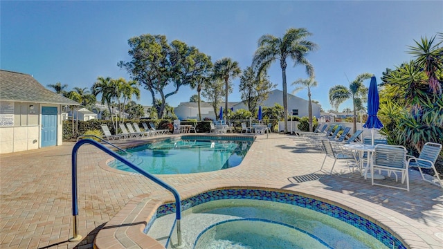 1109 Edgewater Cir Unit 1109, Bradenton, FL 34209 - photo 39