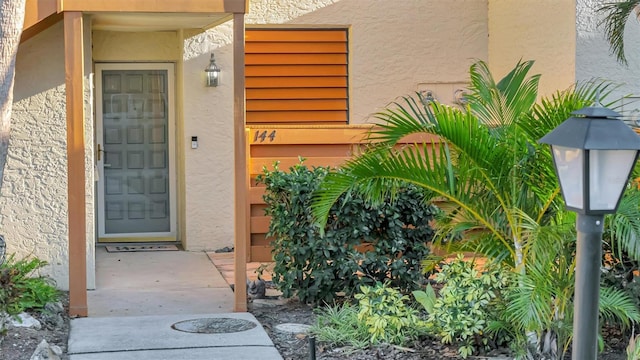 view of property entrance