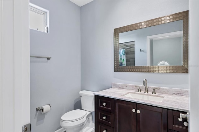 4708 Clipper Dr, Bradenton, FL 34208 - full bath with curtained shower, vanity, and toilet