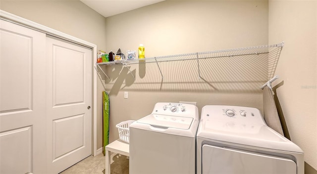 laundry room featuring laundry area and independent washer and dryer