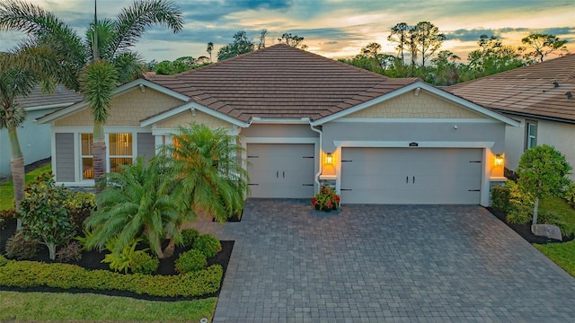 view of front facade with a garage