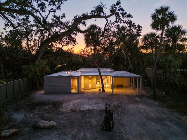 view of front of home