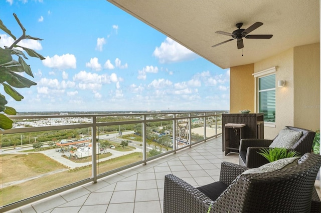 balcony featuring ceiling fan