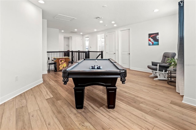 playroom featuring billiards and light hardwood / wood-style flooring