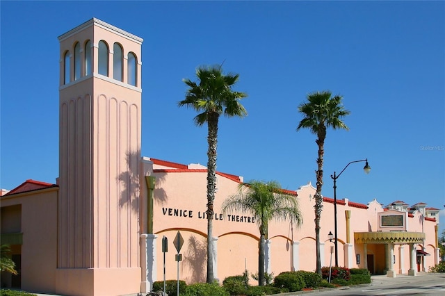 view of building exterior