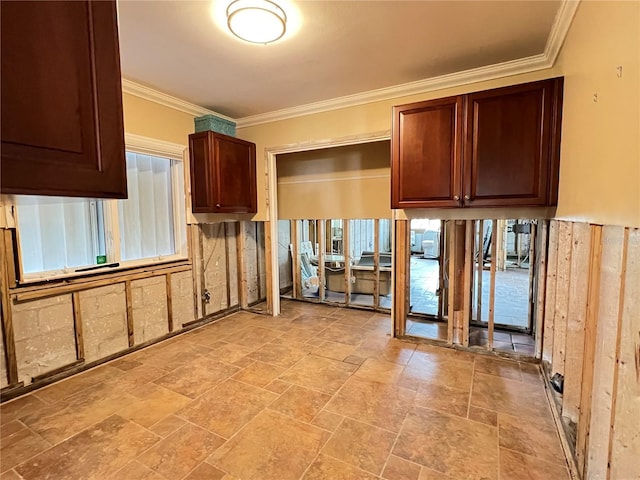 kitchen with ornamental molding