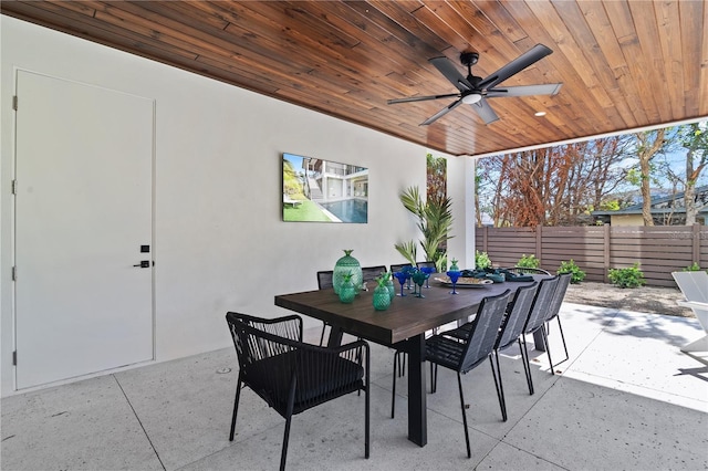 view of patio with ceiling fan