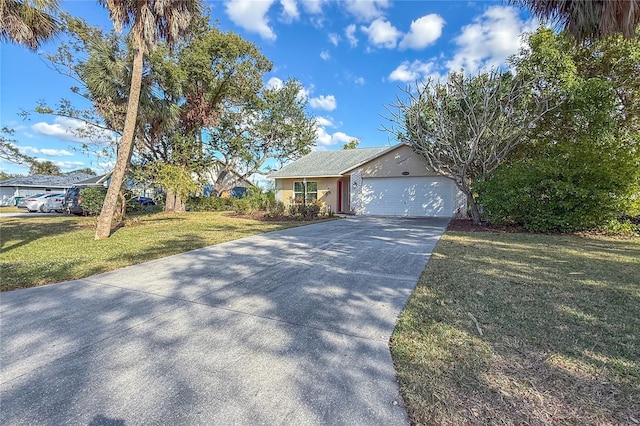 view of front facade featuring a garage and a front yard