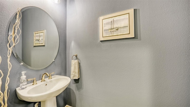 bathroom with sink