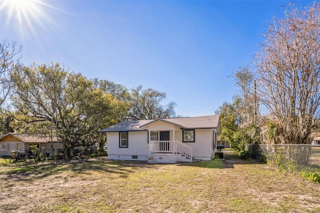 view of front of home with a front yard