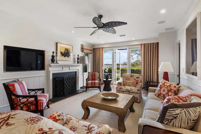 living room featuring ceiling fan