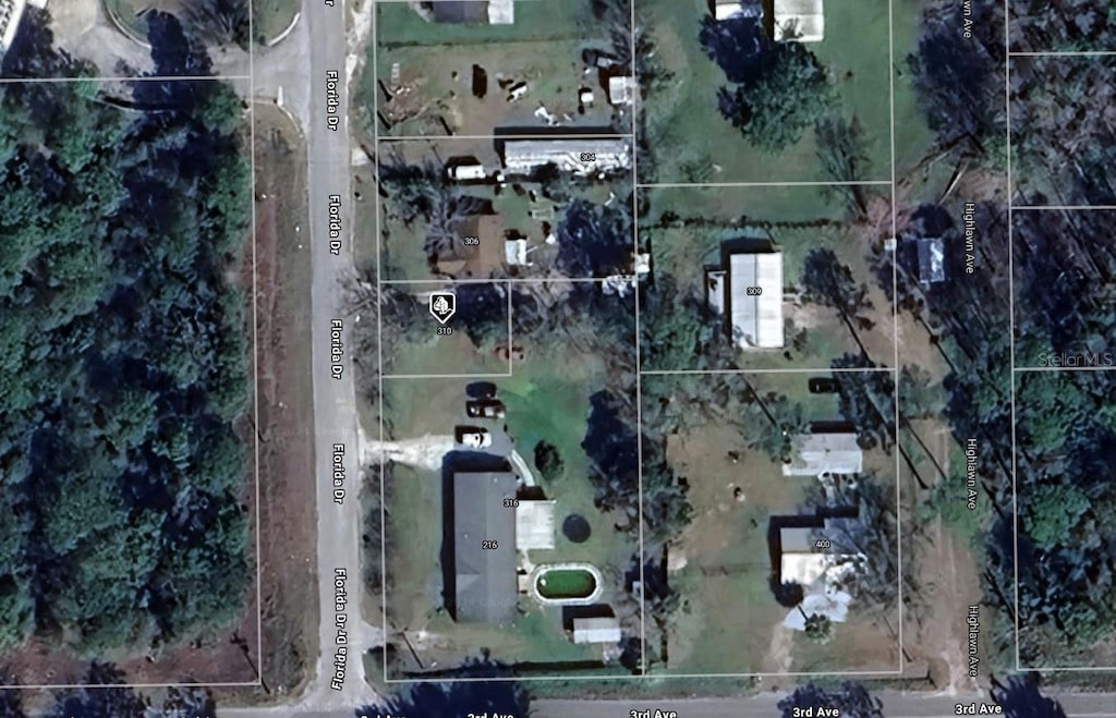 310 Florida Dr, Palatka, FL 32177 - photo 1