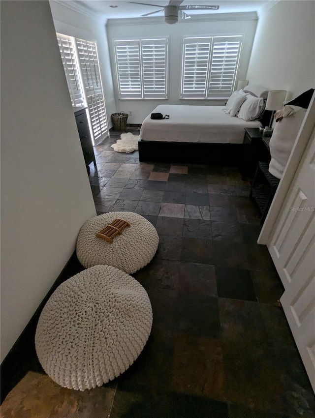 bedroom featuring ceiling fan