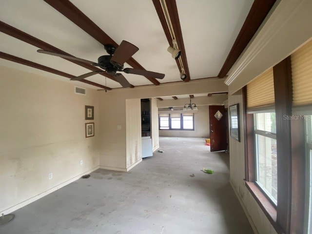 unfurnished room with ceiling fan