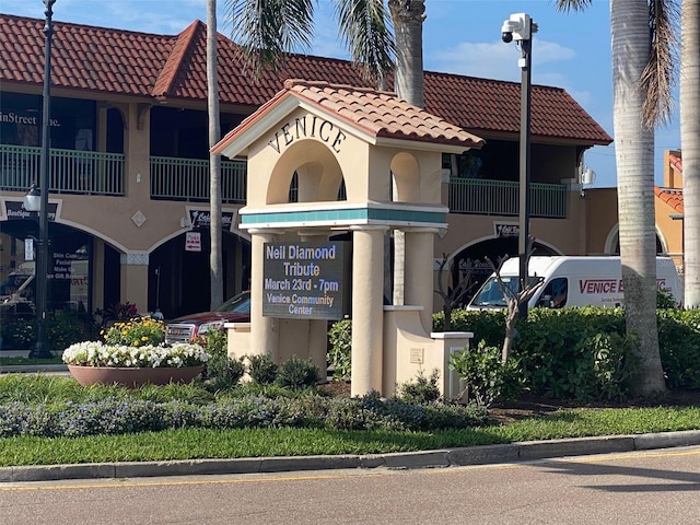 view of building exterior