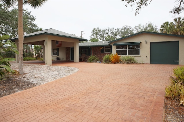 view of front of house featuring a garage