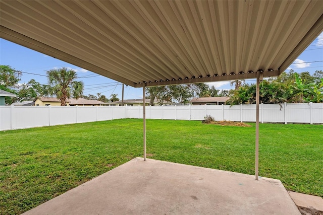 view of yard featuring a patio