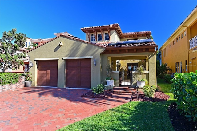 view of mediterranean / spanish-style home