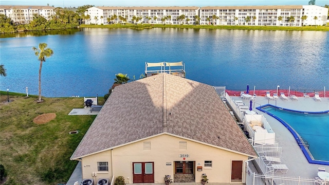 bird's eye view featuring a water view