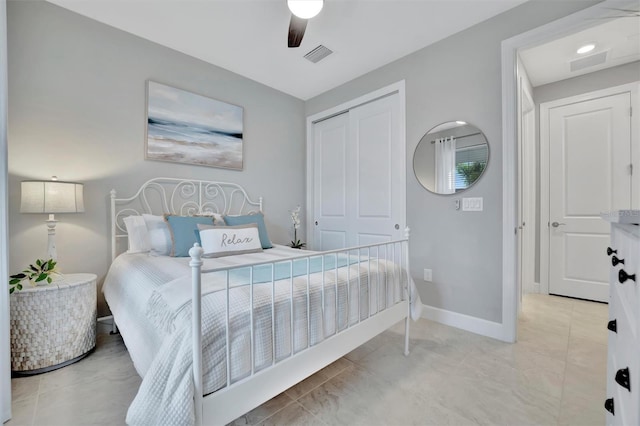 bedroom featuring a closet and ceiling fan