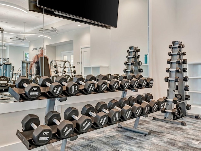 gym featuring ceiling fan