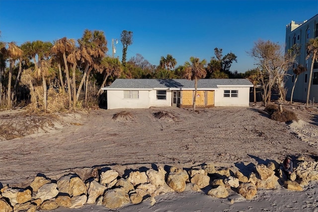 Listing photo 2 for 5070 N Beach Rd, Englewood FL 34223