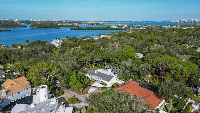 bird's eye view featuring a water view