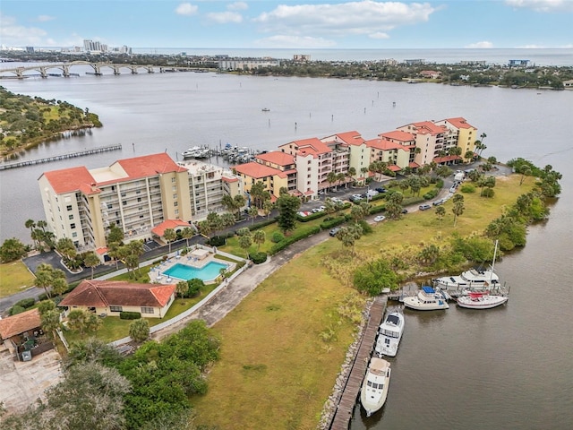 bird's eye view featuring a water view