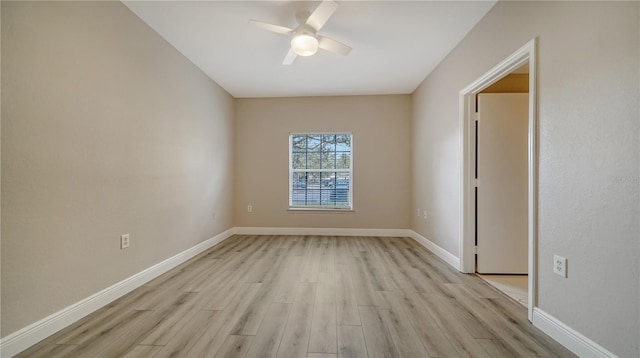 unfurnished room with light hardwood / wood-style flooring and ceiling fan